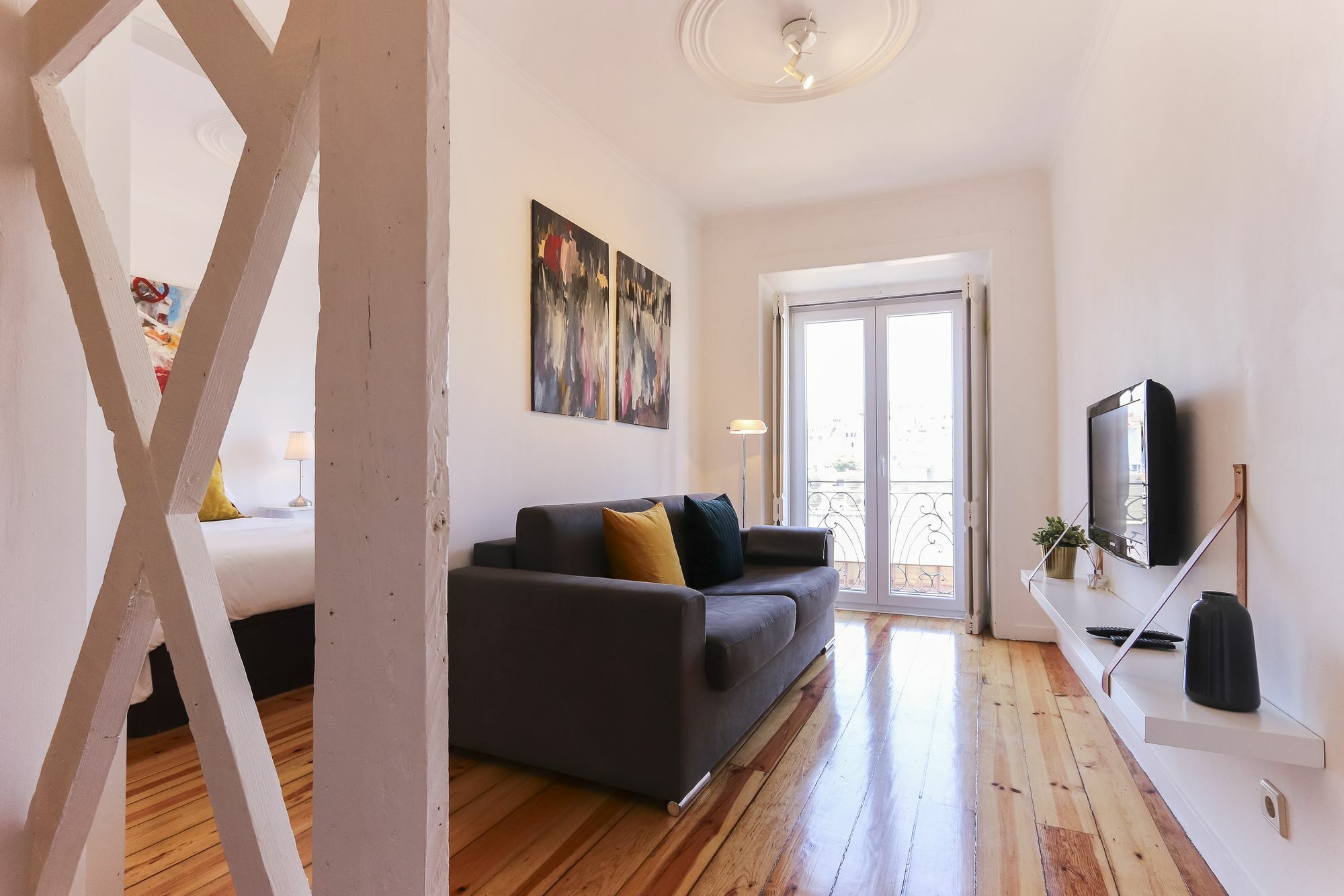 Typical Mouraria By Homing Apartment Lisbon Exterior photo